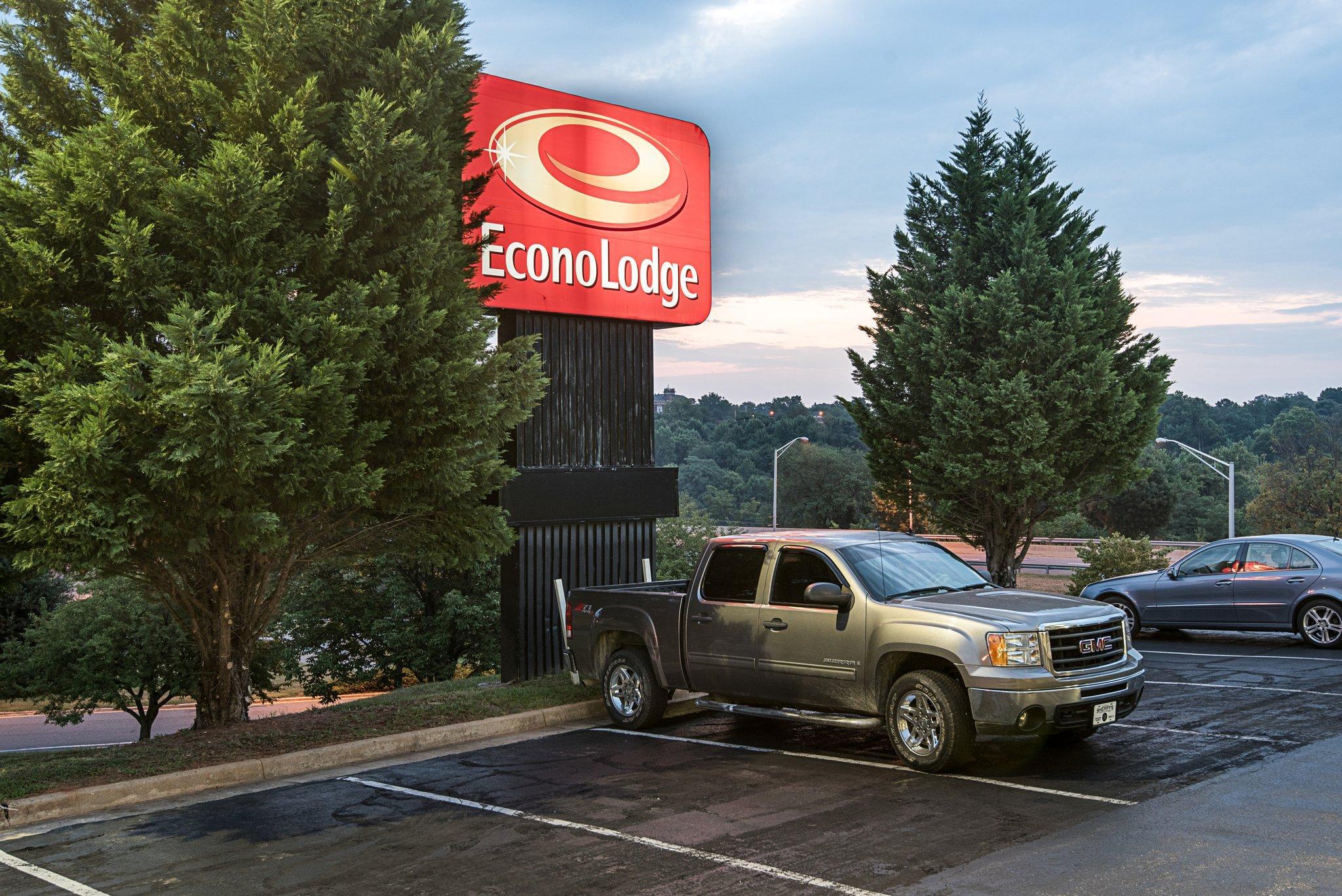 Econo Lodge Lynchburg Bagian luar foto